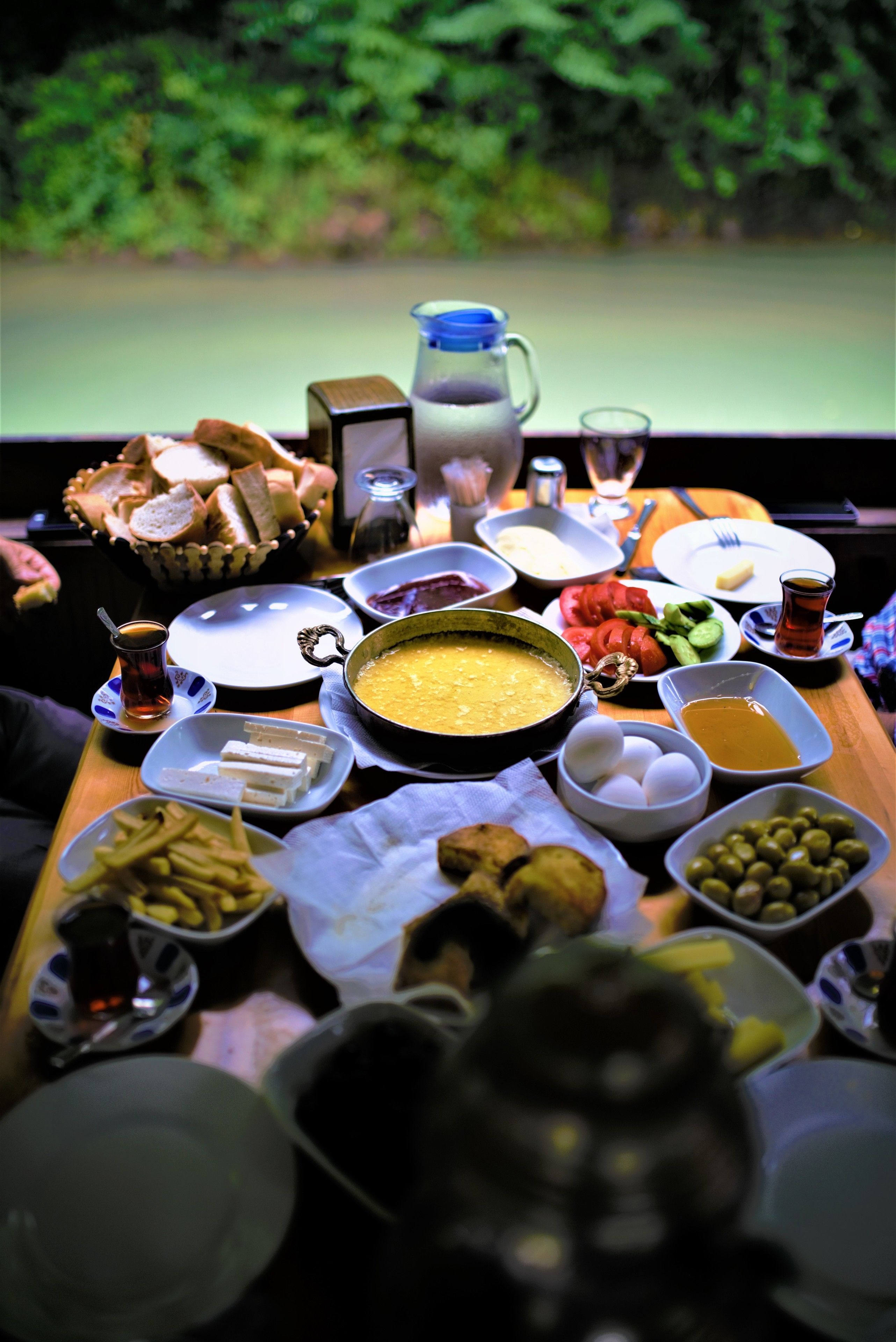 Daily full breakfast for a fee