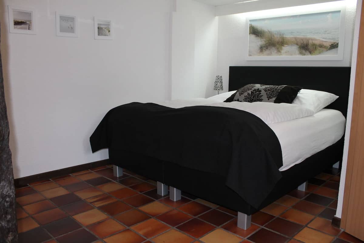 Individually furnished, desk, blackout drapes, soundproofing
