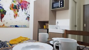 Basic Condo, 1 Queen Bed, Accessible, City View