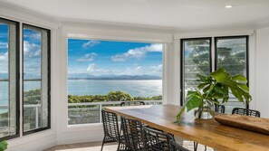 In-room dining - Your Luxury Escape - Sway (Byron Bay)