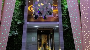 Unclassified image, 4 of 49, button - Holiday Villa Hotel & Residence (Shanghai)