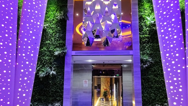 Unclassified image, 1 of 49, button - Holiday Villa Hotel & Residence (Shanghai)