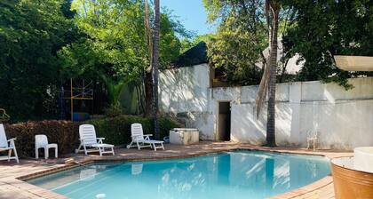 Rosebank Lodge & Backpacker