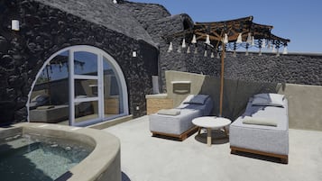 Cave Suite Seaview Private Heated Jetted tub | Balcón