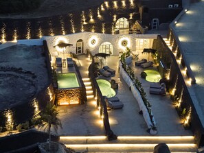 Property grounds - Theano Cave Suites & Villas (Santorini)