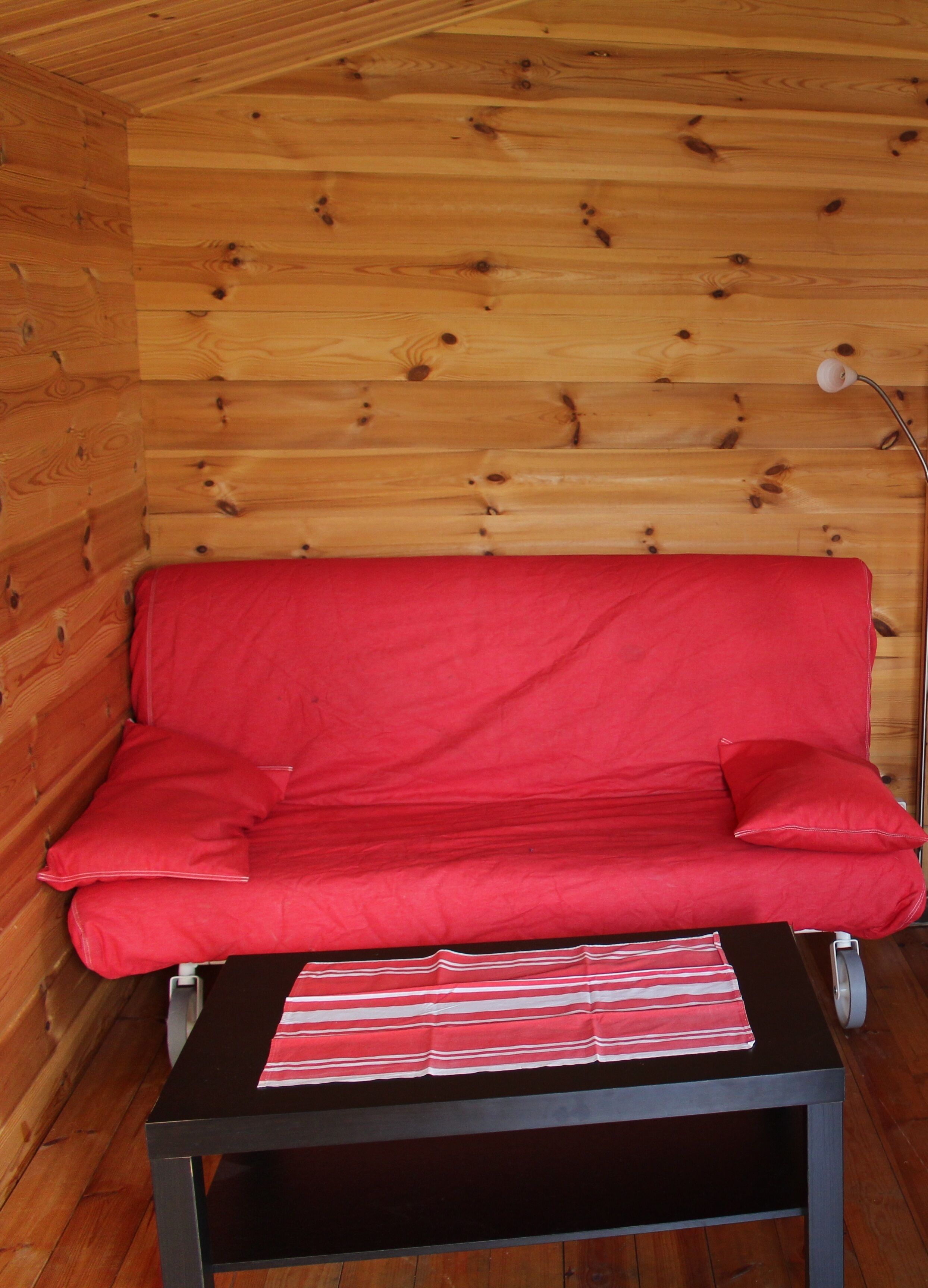 Cabin (1) | Individually decorated, individually furnished, free cribs/infant beds