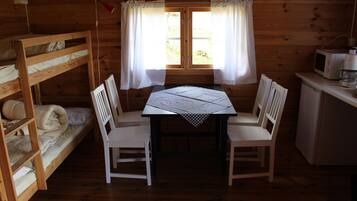 Individuell inredning, unika möbler, gratis barnsängar och resesäng