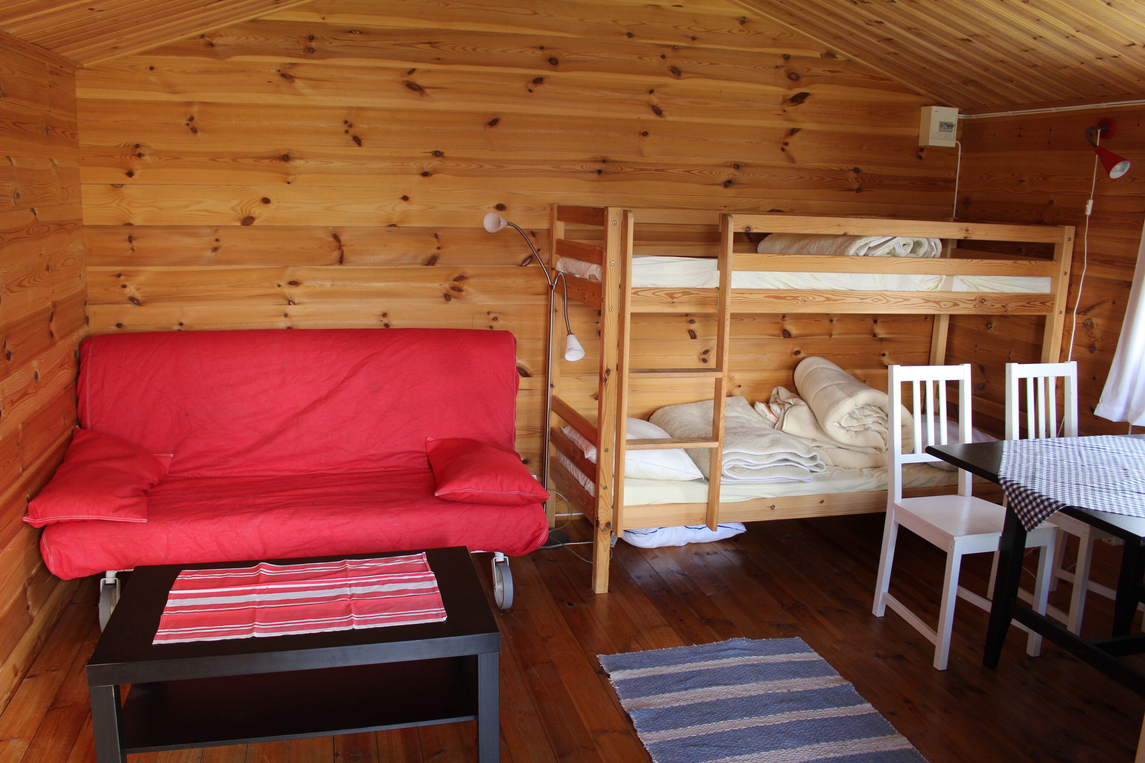 Cabin (4) | Individually decorated, individually furnished, free cots/infant beds