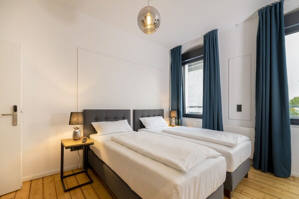 1 bedroom, individually furnished, desk, free WiFi