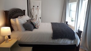 Queen Room | Draps en coton égyptien, literie de qualité supérieure, surmatelas