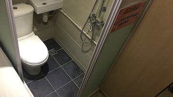 Ducha, cabezal de ducha tipo lluvia, secador de pelo, pantuflas