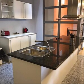 Penthouse Apartment | Private kitchen | Fridge, microwave, oven, stovetop - Luxurious City Centre Penthouse (Newcastle-upon-Tyne)