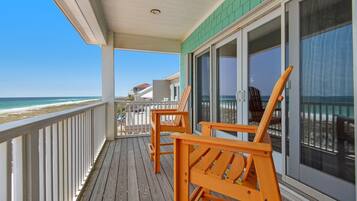 Townhome, 4 Bedrooms | Property grounds