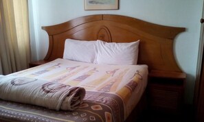 In-room safe, free WiFi, bed sheets, wheelchair access - Johannesburg Youth Hostel (Randburg)