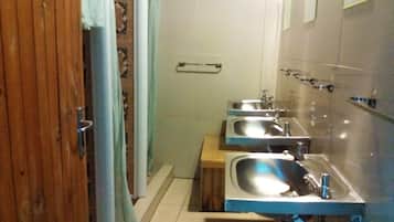 Shower, rainfall showerhead, towels