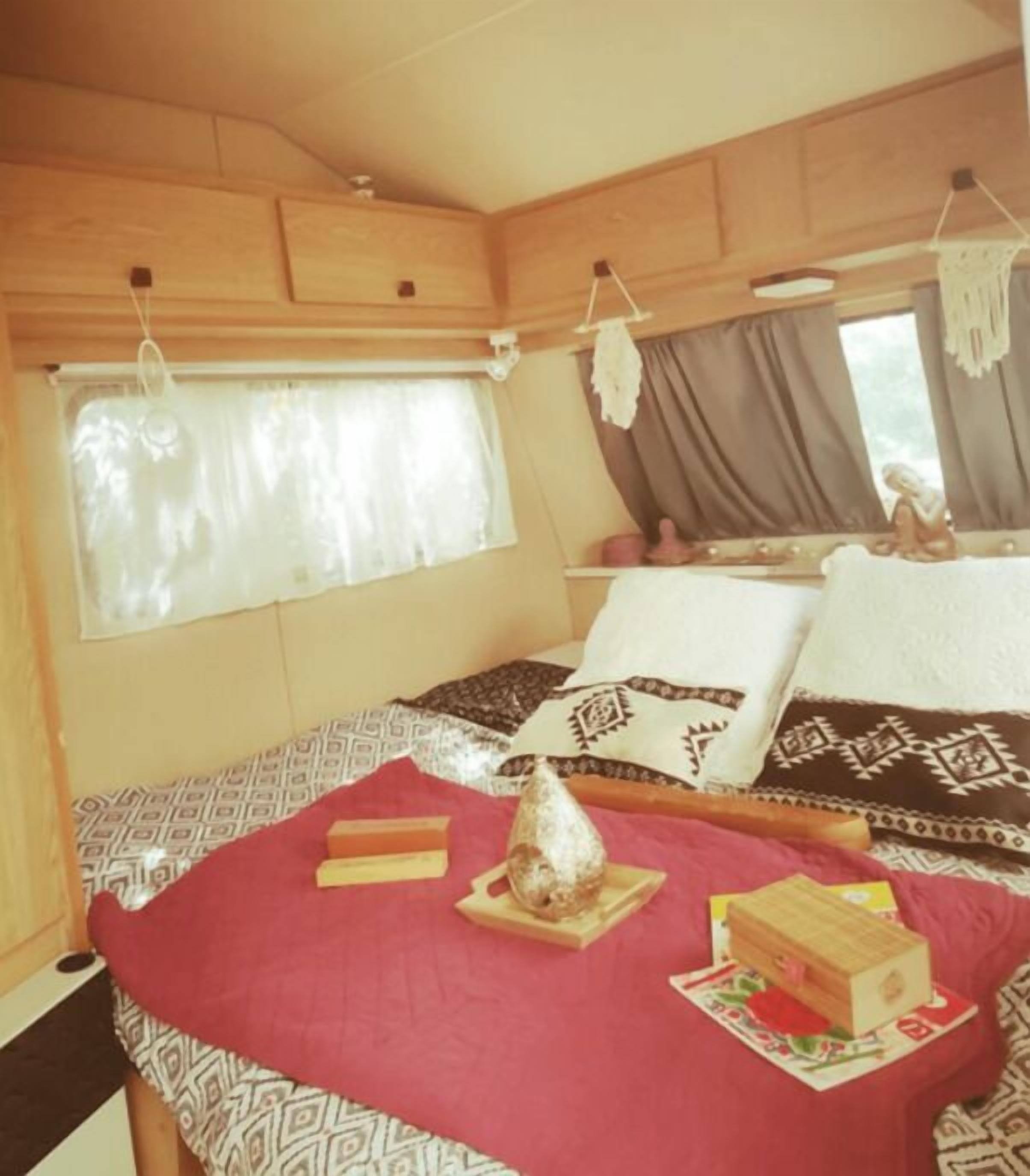 Economy Room, Garden View