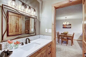 公寓客房, 2 間臥室 | 私人廚房 | 咖啡機/沖茶器