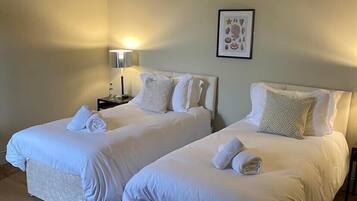 Family Double Room, Ensuite (Or Twin) | Premium bedding, desk, laptop workspace, bed sheets