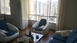 Unclassified image, 5 of 27, button - DEPARTAMENTO PISO 20a, CENTRICO, CERCA EMBAJADA AMERICANA, TELEFERICO, MALLS, VISTAS PANORAMICAS y SEGURO (La Paz)