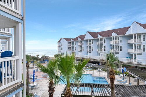 Seascape 2205 1 Bedroom Condo by RedAwning