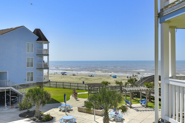 Property grounds - Seascape 1214 Studio Bedroom Condo by RedAwning (Galveston)