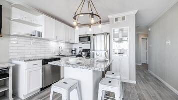 Condo, 1 Bedroom | Private kitchen | Fridge, microwave, oven, dishwasher