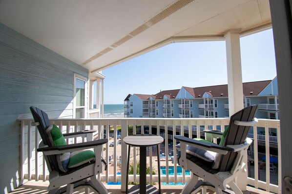 Condo, 1 Bedroom | Property grounds