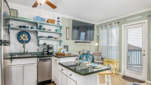 Kondominium, 1 kamar tidur | Dapur pribadi | Mesin pembuat kopi/teh, lemari es, microwave, dan oven