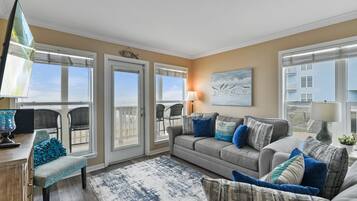 Condo, 2 Bedrooms | Living area | Smart TV