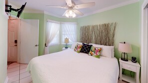 Condo, 1 Bedroom - Seascape 1216 Studio Bedroom Condo by RedAwning (Galveston)