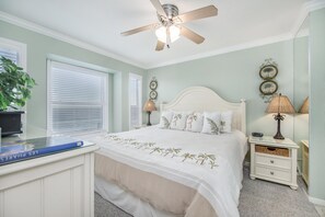 Condo, 2 Bedrooms - Seascape 2212 2 Bedroom Condo by RedAwning (Galveston)