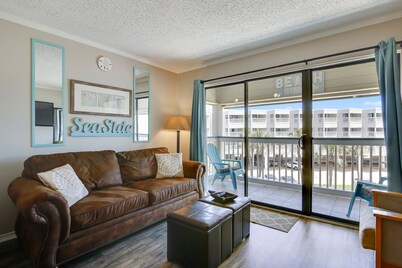 Casa Del Mar C279 1 Bedroom Condo by RedAwning