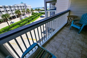 Condo, 1 Bedroom | Property grounds
