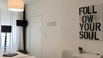 Bureau, Wi-Fi gratuit, draps fournis