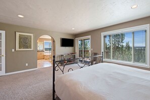 House, 4 Bedrooms | 4 bedrooms, free WiFi, bed sheets - Golden Butte 4 Bedroom Home by RedAwning (Bend)