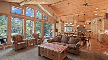 House, 6 Bedrooms | Interior