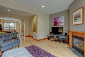 House, 3 Bedrooms | Living area