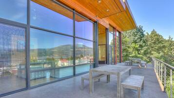 Nhà, 6 phòng ngủ | Khu ẩm thực ngoài trời