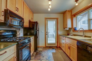 公寓, 1 間臥室 | 私人廚房 | 電冰箱、微波爐、烤箱、爐台