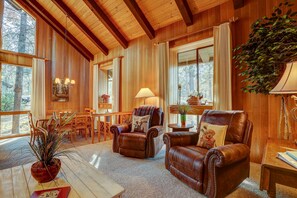 House, 4 Bedrooms | Interior