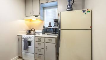 Studio | Dapur pribadi | Lemari es, oven, mesin pembuat kopi/teh, dan ketel listrik