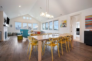 House, 5 Bedrooms | Dining