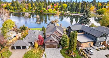 Drake Park 3 Bedroom Home by RedAwning