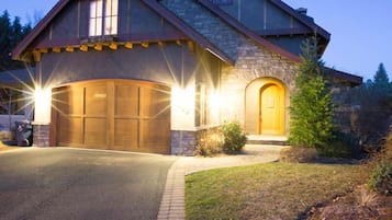 House, 3 Bedrooms | Exterior