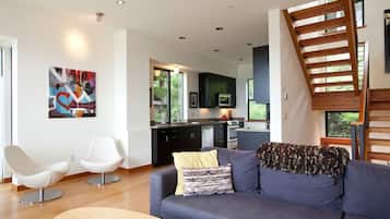 Condo, 3 phòng ngủ | Khu phòng khách