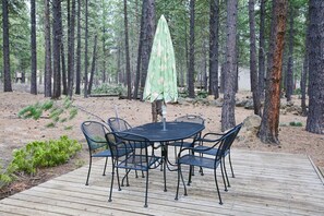 House, 4 Bedrooms | Outdoor dining