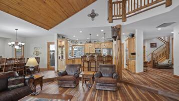 House, 5 Bedrooms | Living area | TV