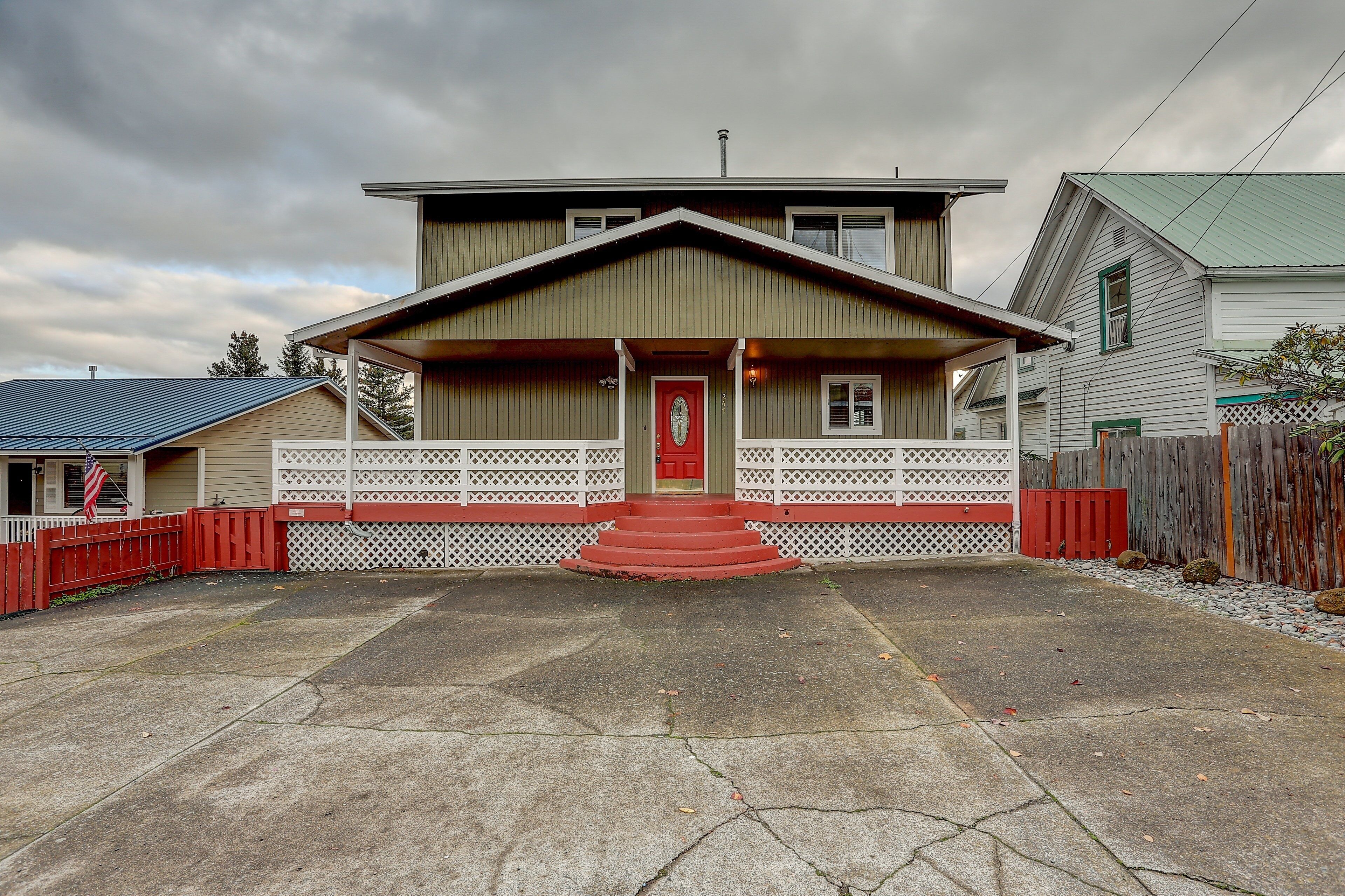 House, 3 Bedrooms | Exterior