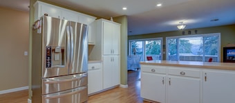 Northern Lights 3 Bedroom Home by RedAwning