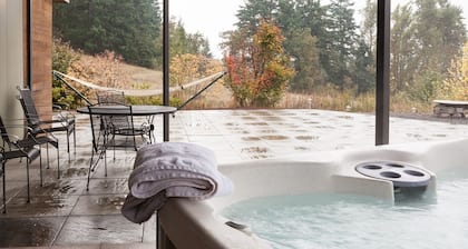 Mountain House 4 Bedroom Home by RedAwning